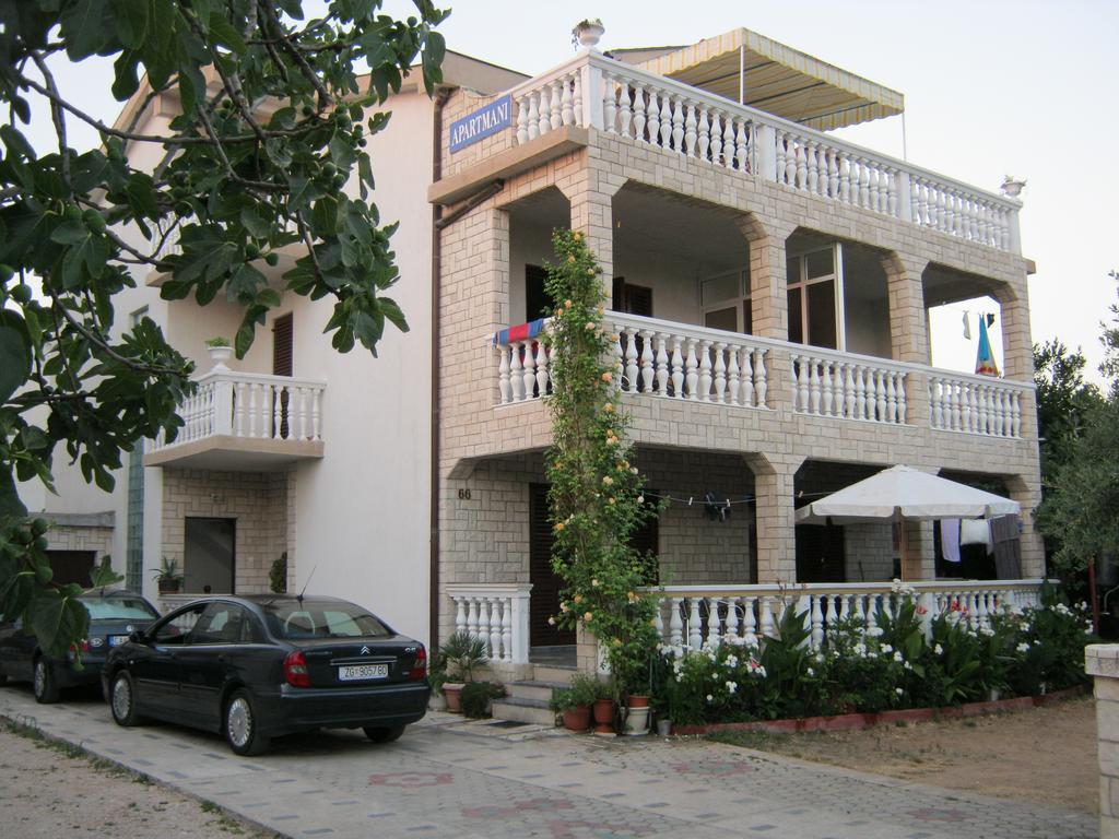 Apartments Nestor Tribalj Buitenkant foto