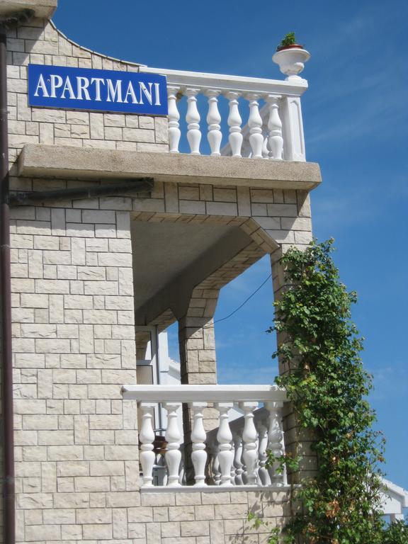 Apartments Nestor Tribalj Buitenkant foto